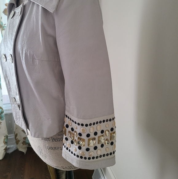 Gil Santucci Babylon white leather women's jacket sz.46 ( 8 US)double buttons - Picture 2 of 14